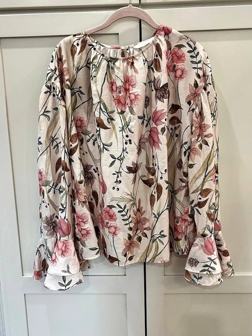 H&M Flounce-Trimmed Floral Blouse Pink & Cream Medium